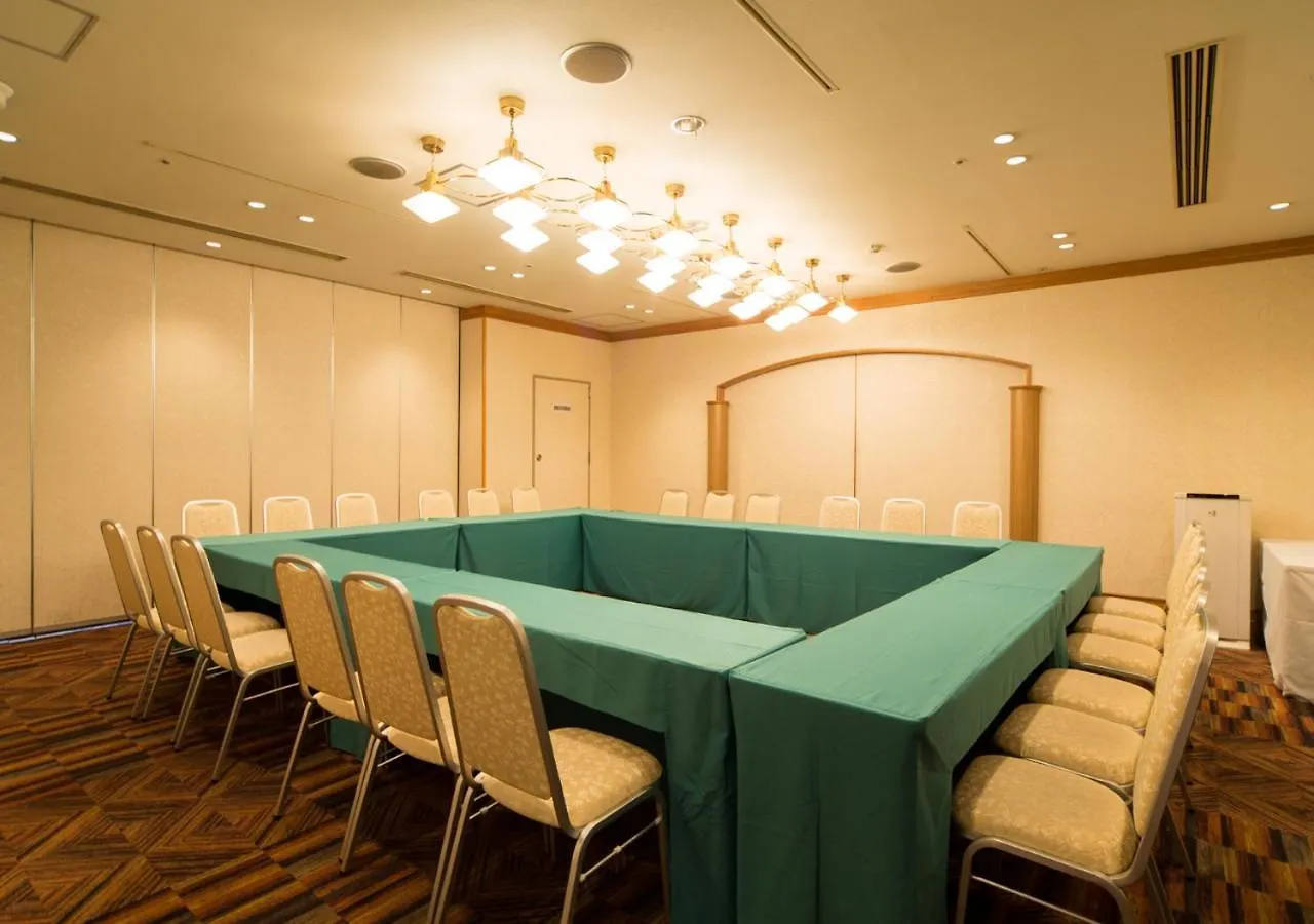 Hotel Claiton Esaka Suita 3*,